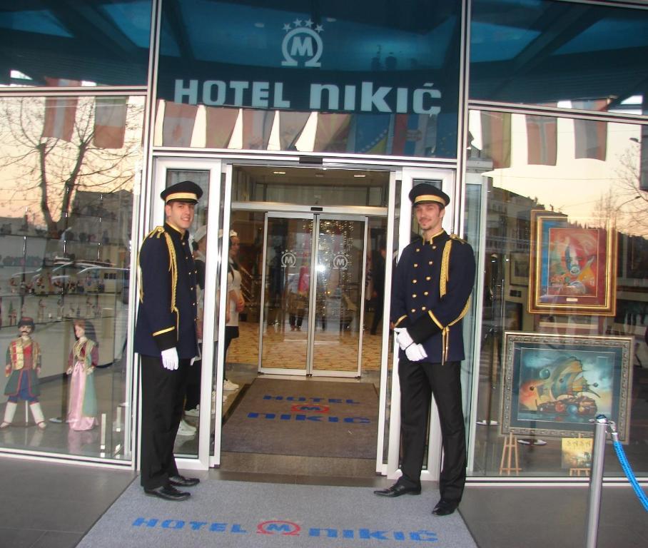 Hotel M Nikic Podgorica Buitenkant foto